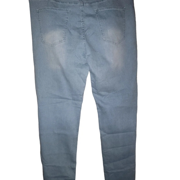 Jeans - Picture 2 of 2